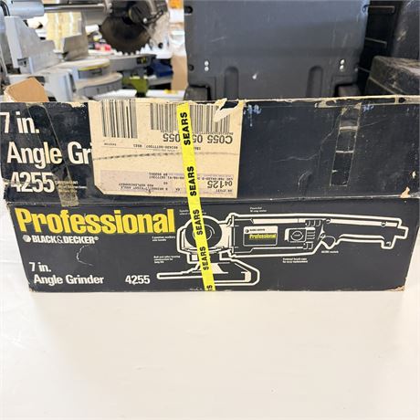 Black and Decker Angle Grinder