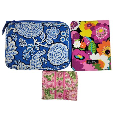 Vera Bradley Blue Tablet Sleeve / Floral Kindle Cover / Floral Quilted Trifold