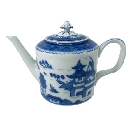 Mottahedeh "Blue Canton" Tea Pot