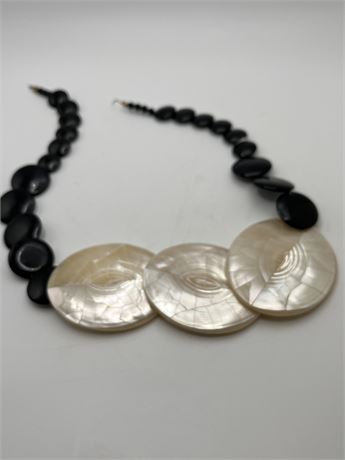 Vintage in black Onyx and abalone  necklace