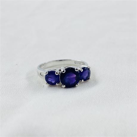 2.7g Sterling Ring Size 7.25